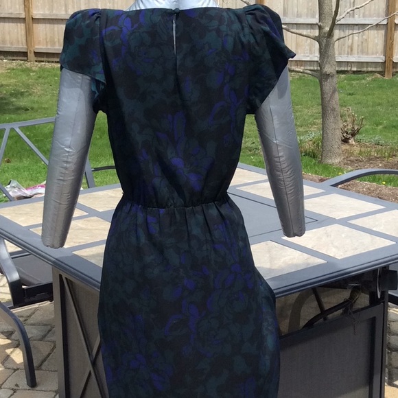 Pretty Black & Green Floral Flowy Dress by LOFT 6 - Picture 6 of 8